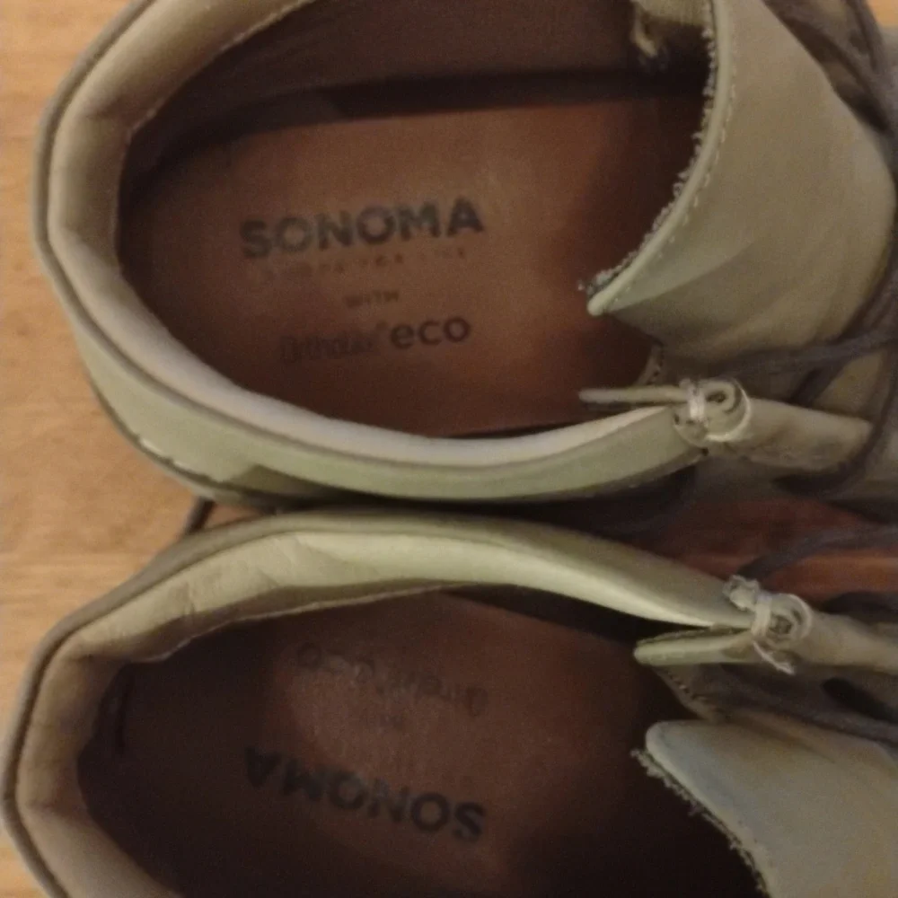 Sonoma Men's Tan Ankle Boots. Size 9 1/2 .Perfect For Work!